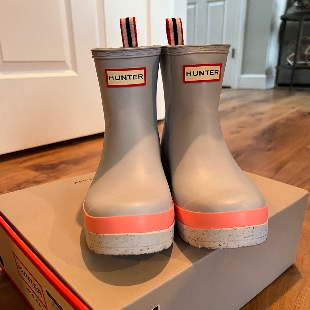EXCELLENT Hunter booties